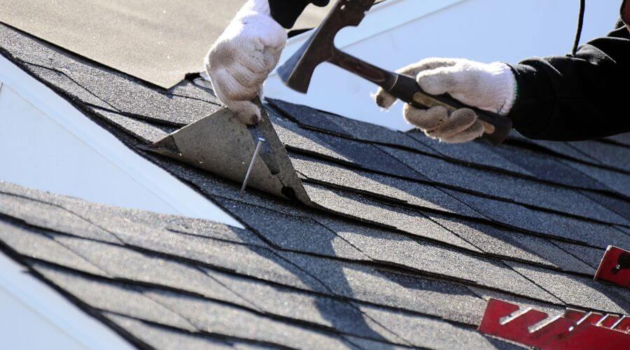 Professional gutter cleaning in Waterville, KS